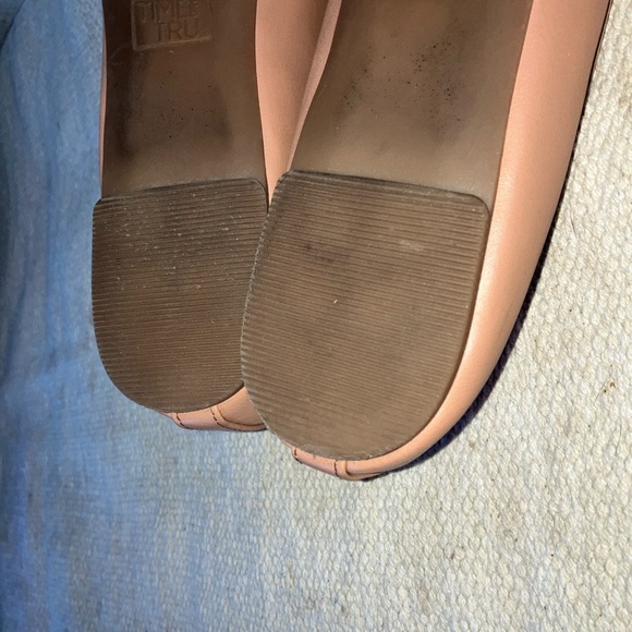 Time and Tru 9 wide fit Women's dusty rose /Nude Ballet Flats with Bow - Picture 8 of 16